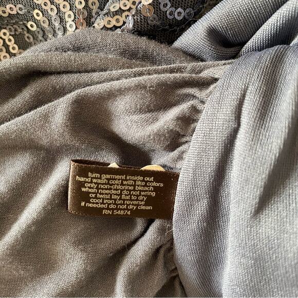 Set of 2 Sequin Tank Tops Sleeveless Gray Beige Size XS/S Express & The Limited - Picture 6 of 11